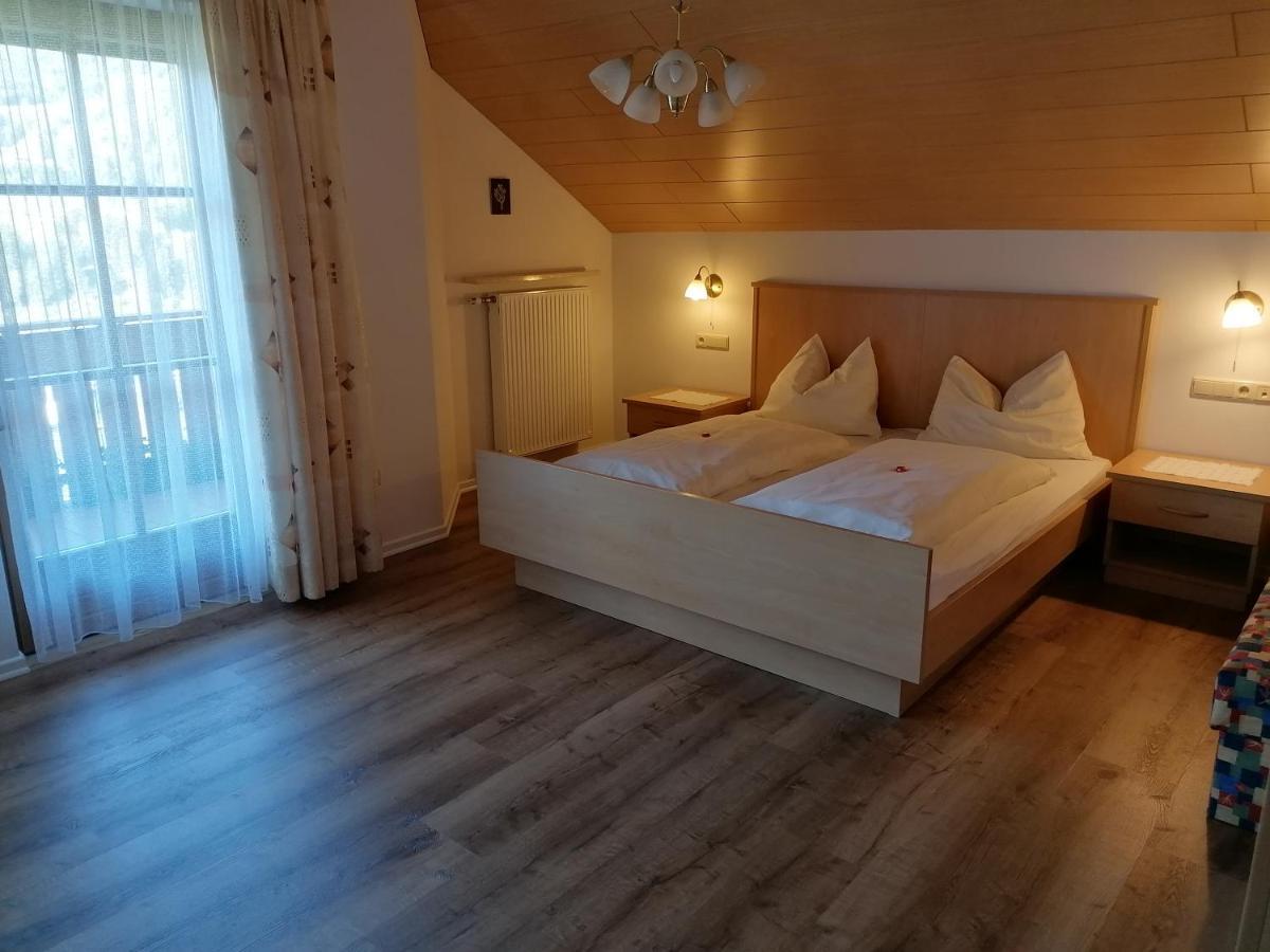 Stegerhof Apartman Monguelfo-Tesido / Welsberg-Taisten Kültér fotó