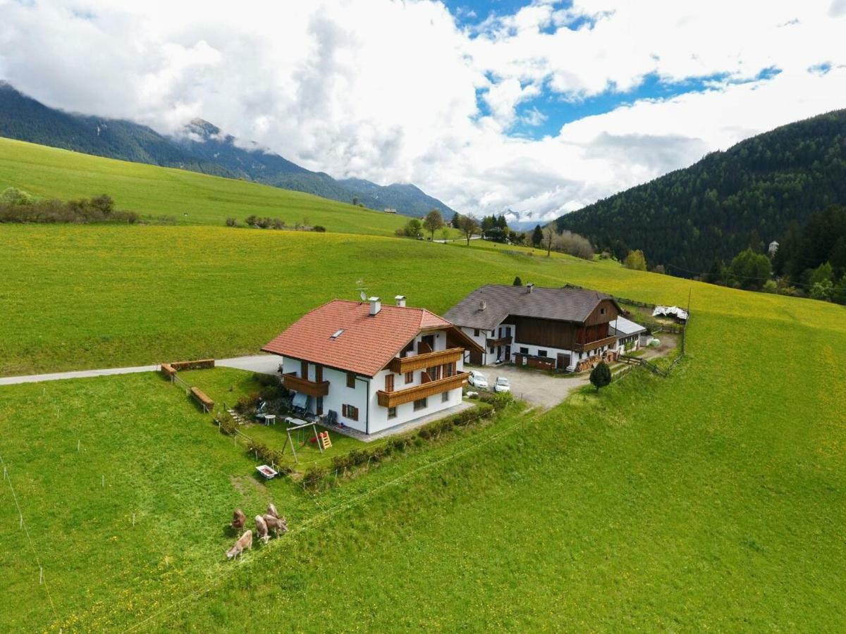 Stegerhof Apartman Monguelfo-Tesido / Welsberg-Taisten Kültér fotó